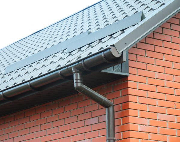 Roof Downspout Installation in Oakland