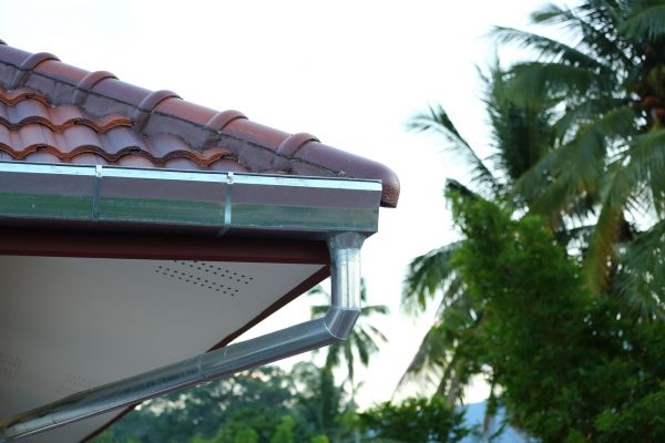 Stainless Gutters Installation in Oakland